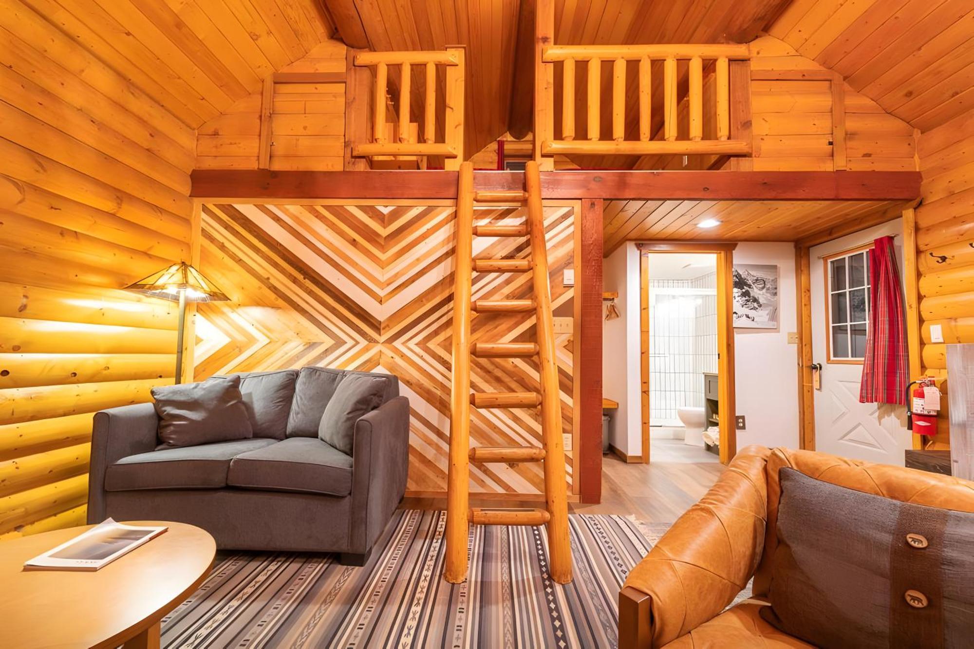 Baker Creek By Basecamp Hotel Lake Louise Exterior foto