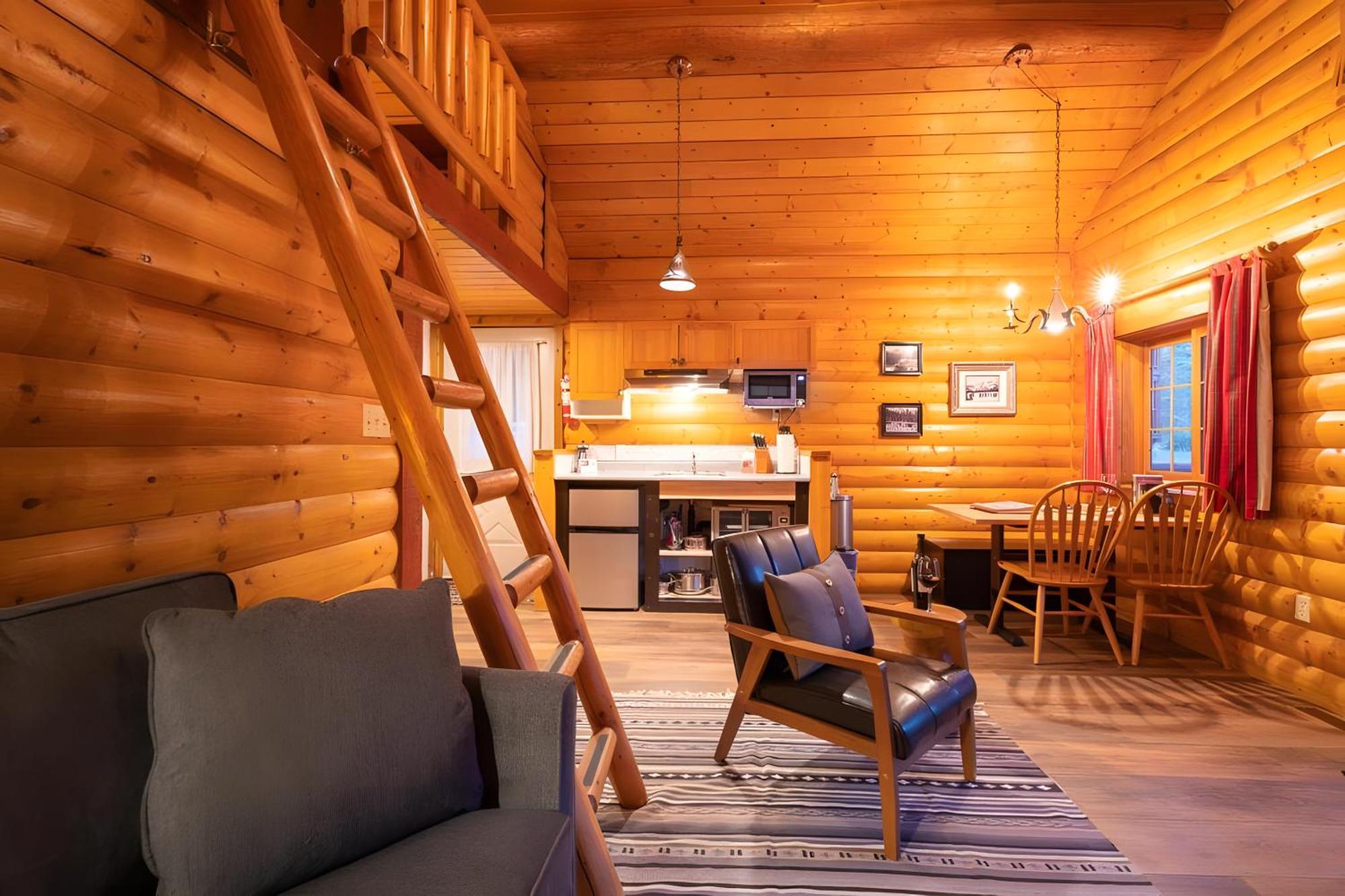Baker Creek By Basecamp Hotel Lake Louise Exterior foto