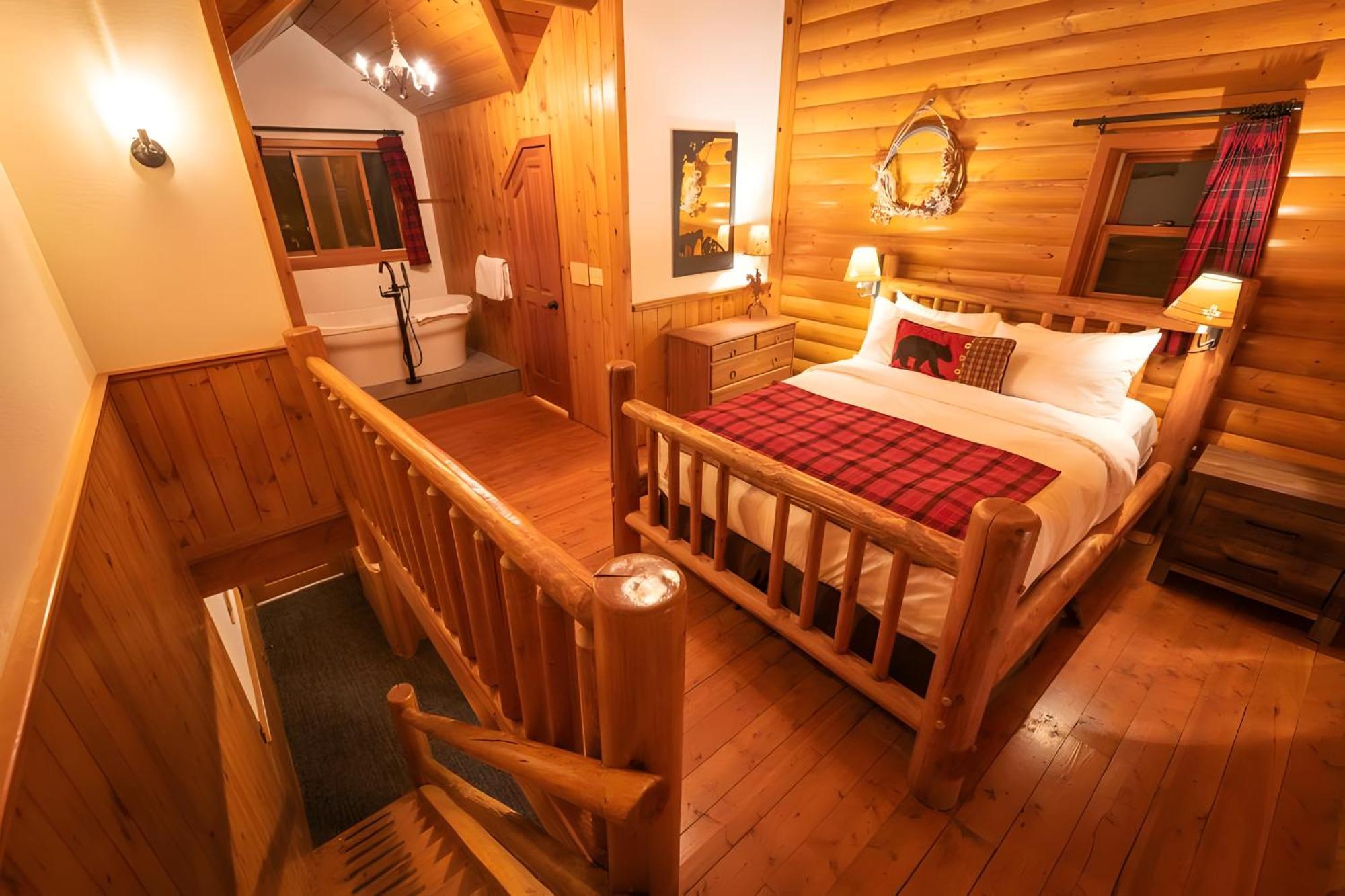 Baker Creek By Basecamp Hotel Lake Louise Exterior foto