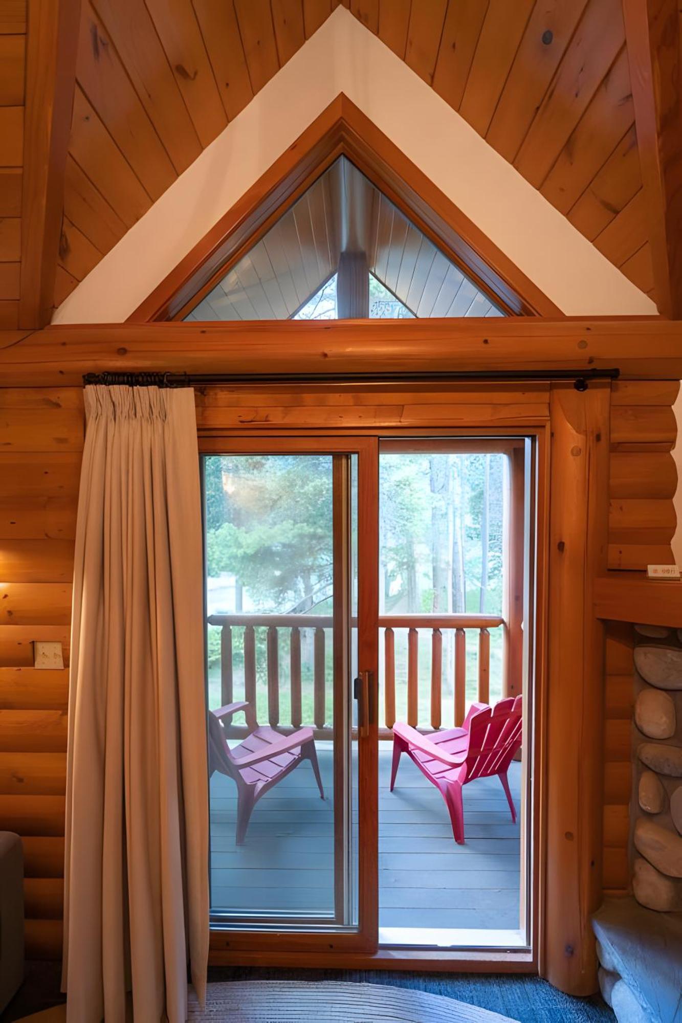 Baker Creek By Basecamp Hotel Lake Louise Exterior foto
