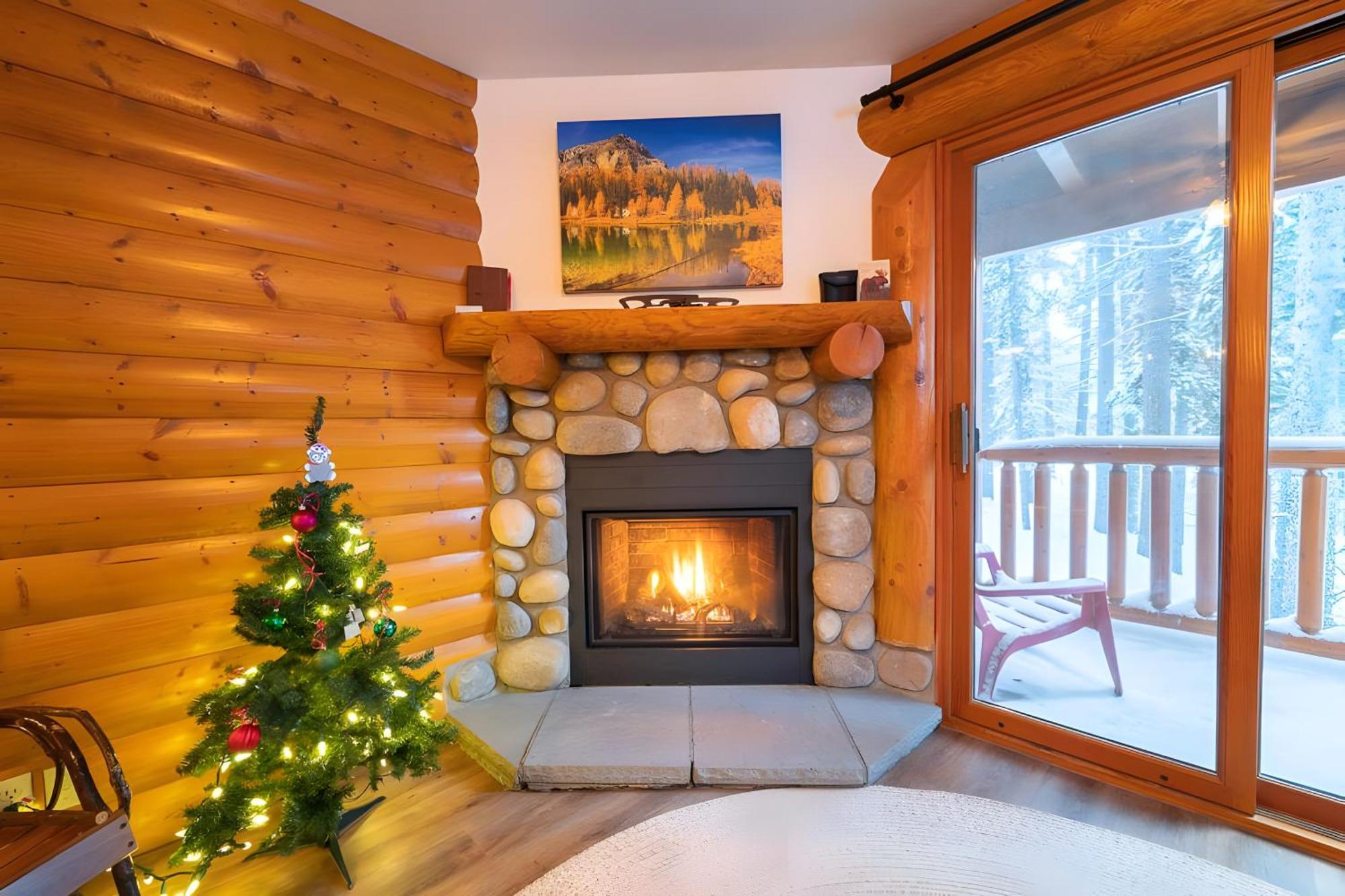 Baker Creek By Basecamp Hotel Lake Louise Exterior foto