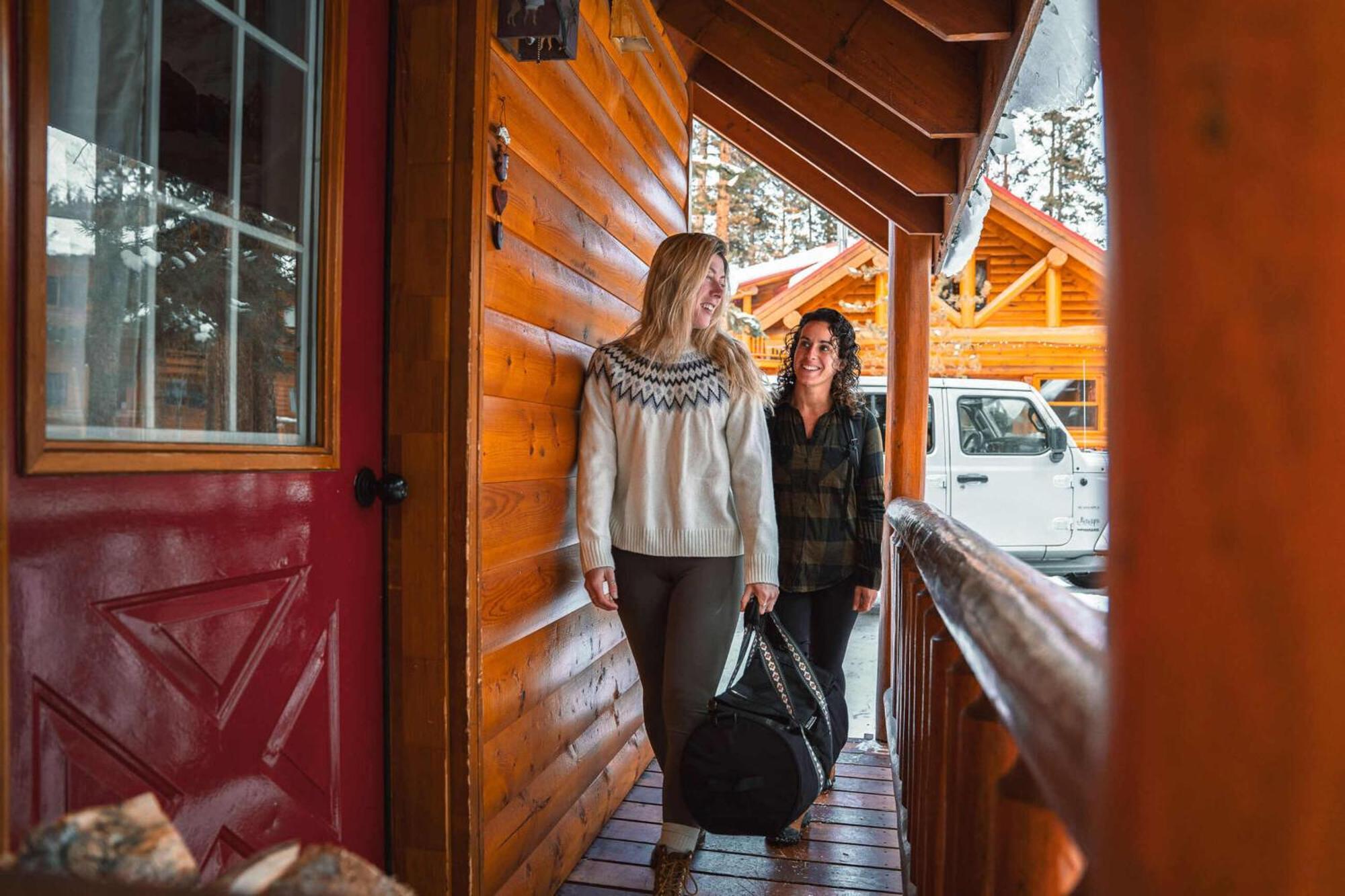 Baker Creek By Basecamp Hotel Lake Louise Exterior foto