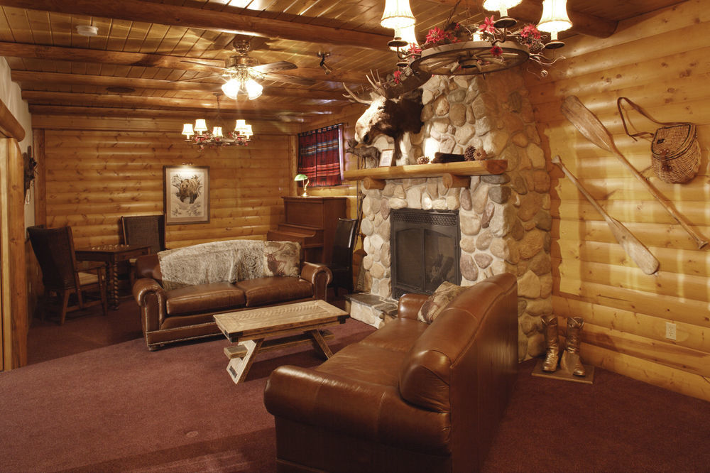 Baker Creek By Basecamp Hotel Lake Louise Exterior foto